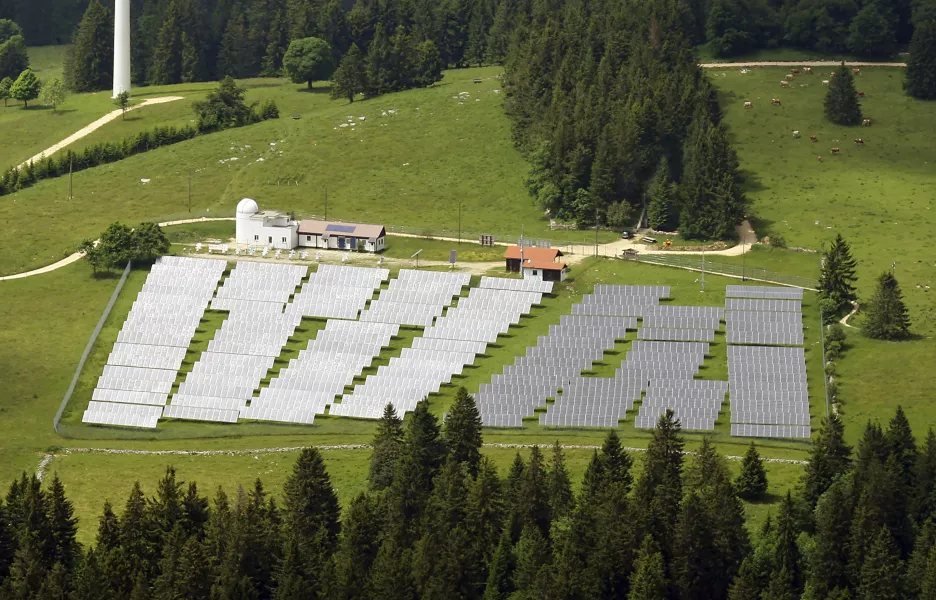 La centrale solaire électrique du Mont Soleil dans le canton de Berne. 